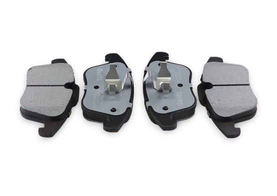 Тормозные колодки Gerat BPF262PG (передние) Low-metallic