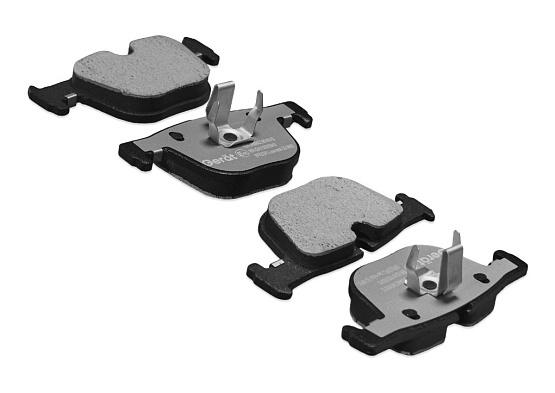 Тормозные колодки Gerat BPR223PG (задние) Low-metallic